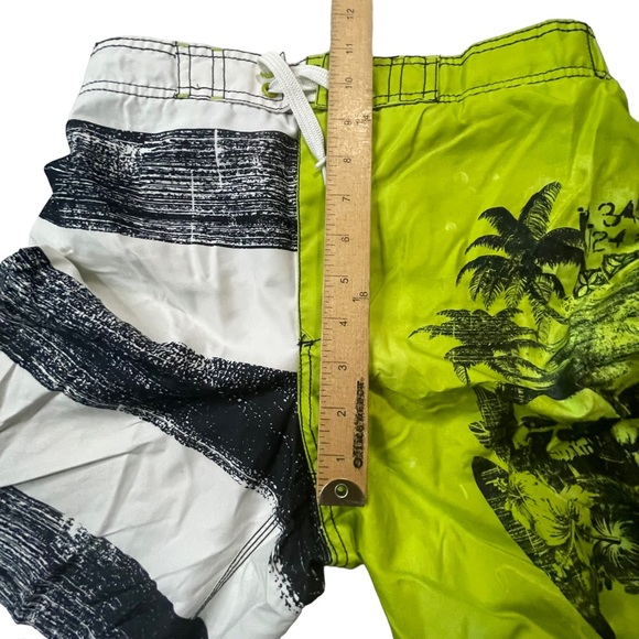 Old Navy swimming shorts size XL 14-16 - Picture 11 of 15